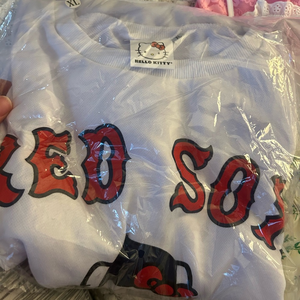 BRAND NEW RARE Hello Kitty Red Sox Sweatshirt